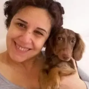 dog-sitter-Doaa-with-dachshund-during-puppy-visit